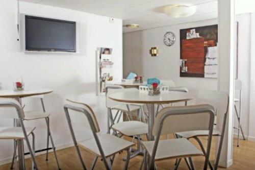 Oerebro City Hostel Esterno foto