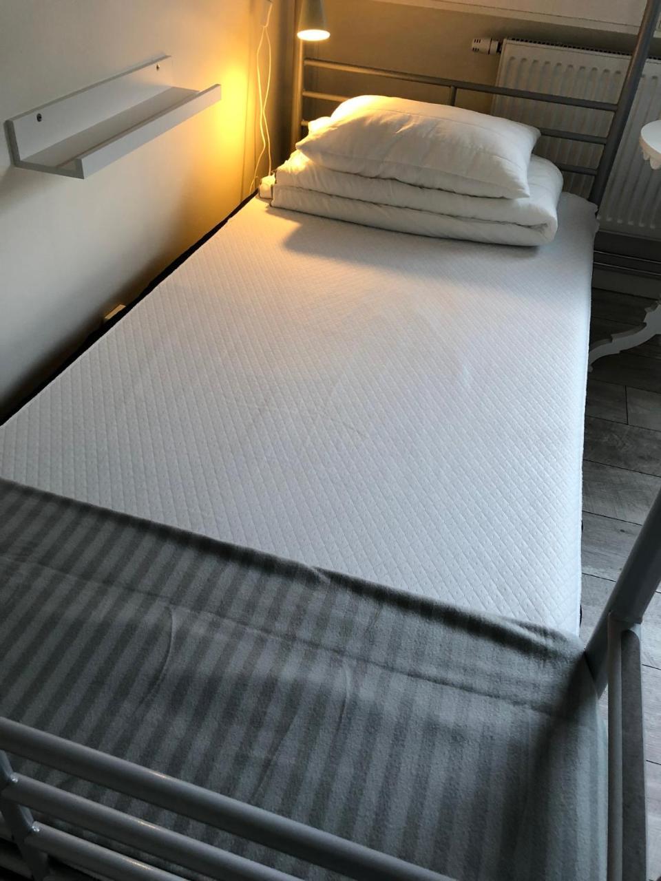 Oerebro City Hostel Esterno foto