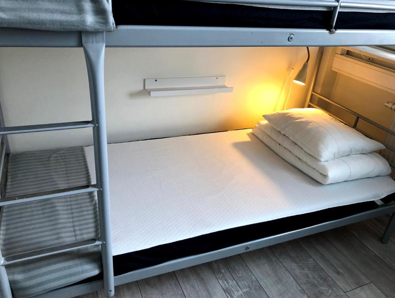 Oerebro City Hostel Esterno foto